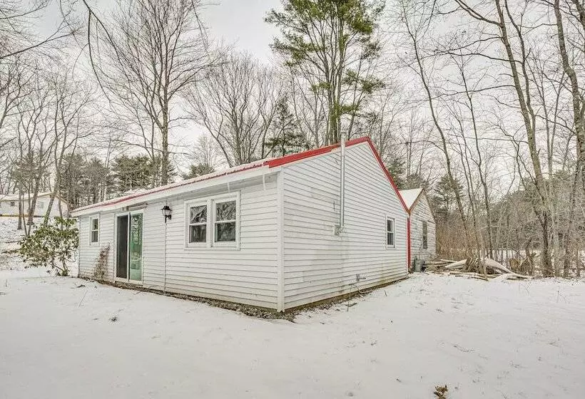 Riverfront Topsham Home ~ 28 Mi To Portland!