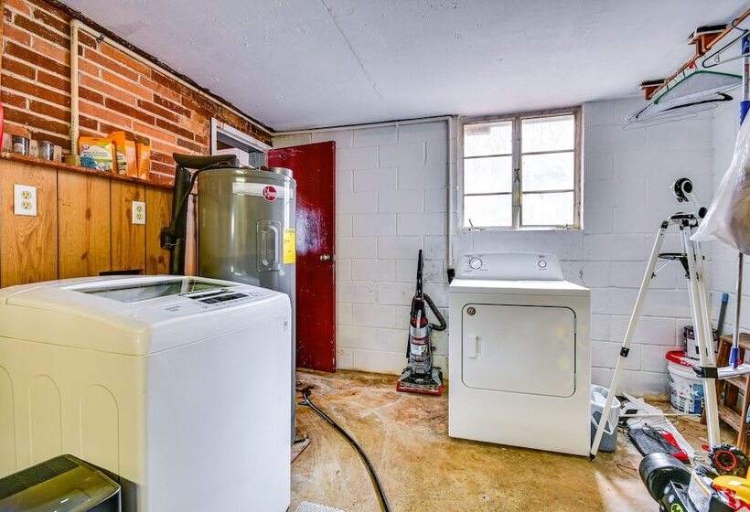 Rustic Valley Cottage W/ Boathouse On Lake Harding