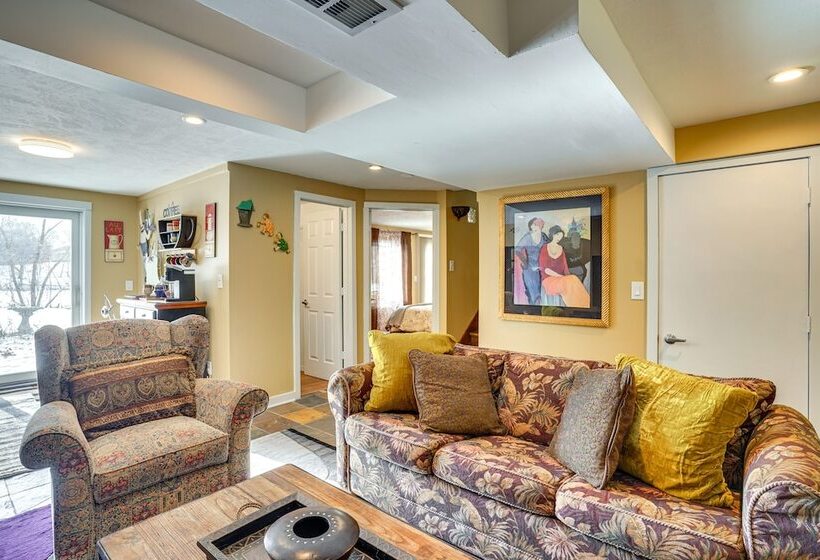 Charming Savage Home W/ Yard: 18 Mi To Minneapolis