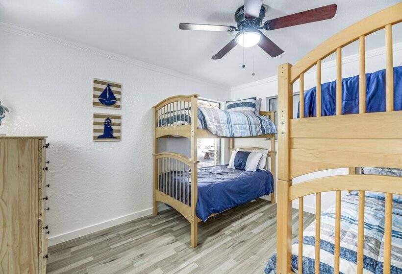 Scenic Home W/ Private Pool & Dock On Oso Bay!