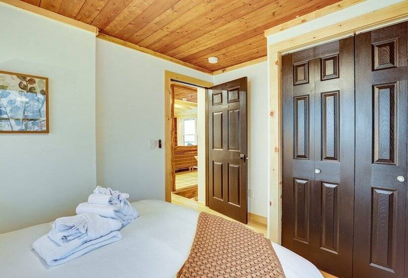 Secluded Naples Cabin W/ Deck & Stream Views