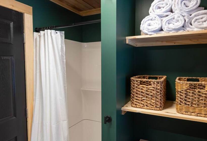 Secluded Naples Cabin W/ Deck & Stream Views