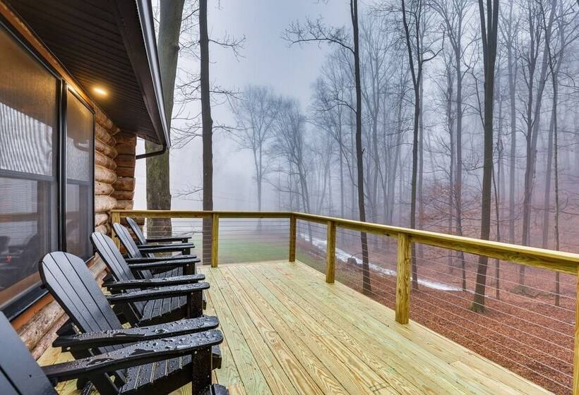 Secluded Naples Cabin W/ Deck & Stream Views