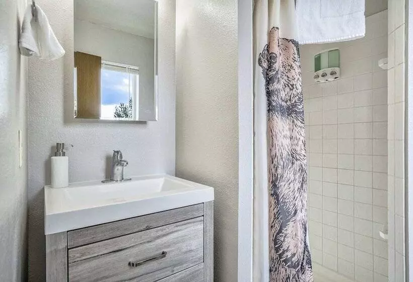 3brmountains & Hot Tubbring The Family