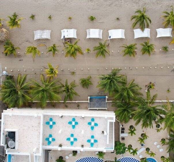 Apartahotel Isla Magica