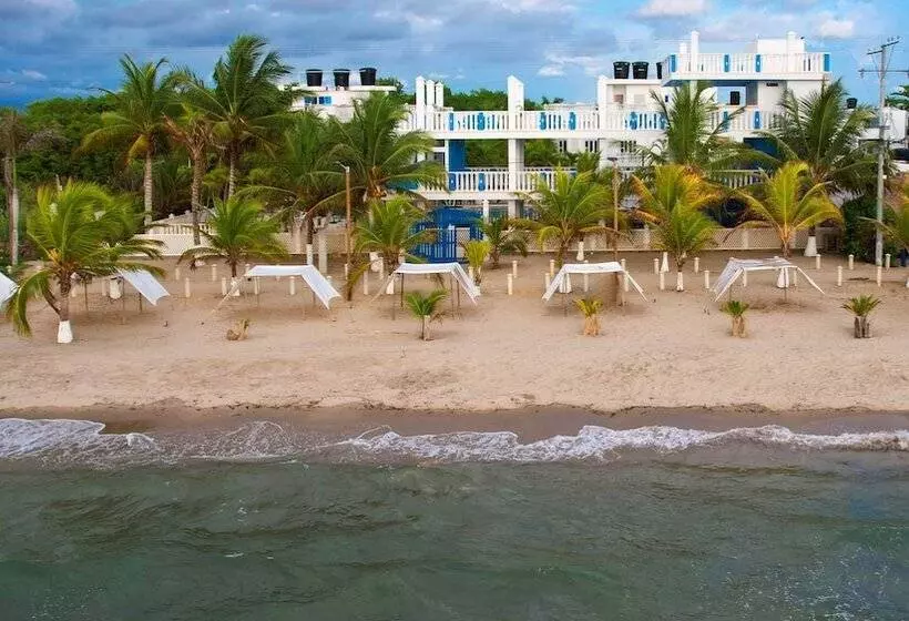 Apartahotel Isla Magica