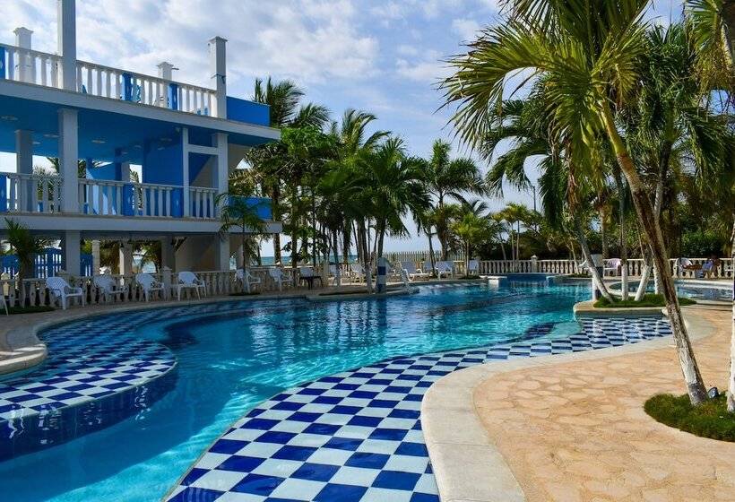 Apartahotel Isla Magica