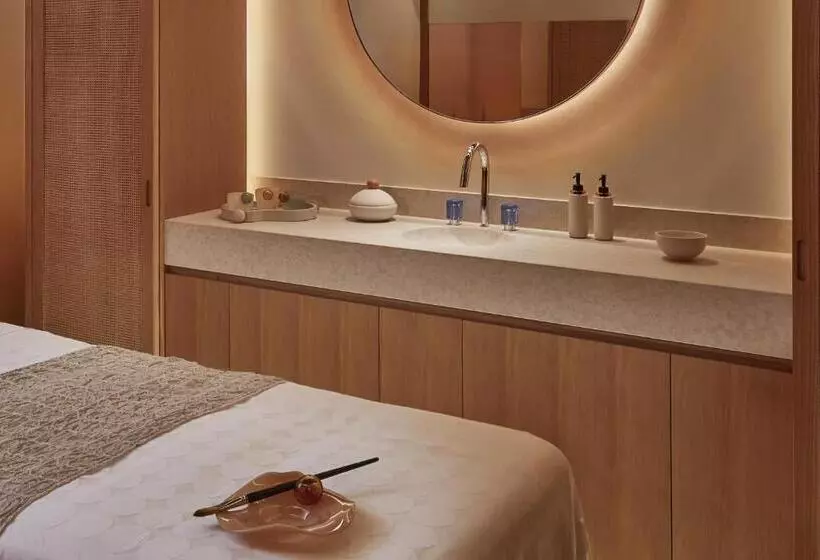 The Emory, Maybourne Hotel Collection