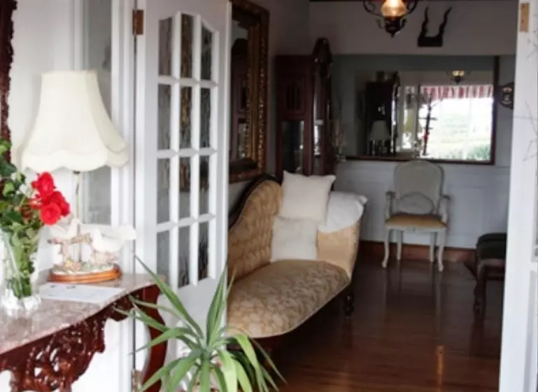 Bed and Breakfast Conamara House