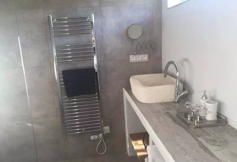 تختخواب و صبحانه Estilo Mediterraneo   Only Adults