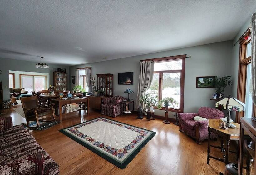 مبيت وإفطار Sweetfern Inn