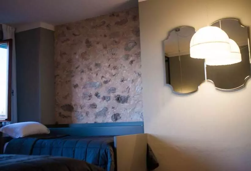 簡易ホテル Castello Di Poreta