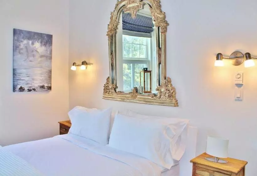هتل All Suites Whitney Manor