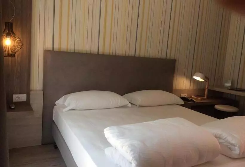 Hotel Anna