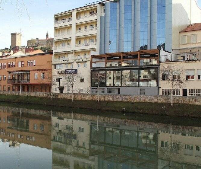 בית מלון כפרי Cardenal