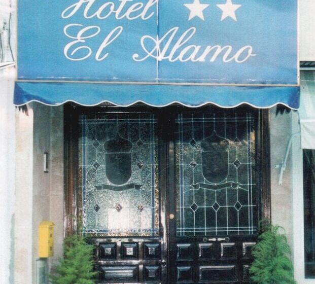 酒店 El Alamo