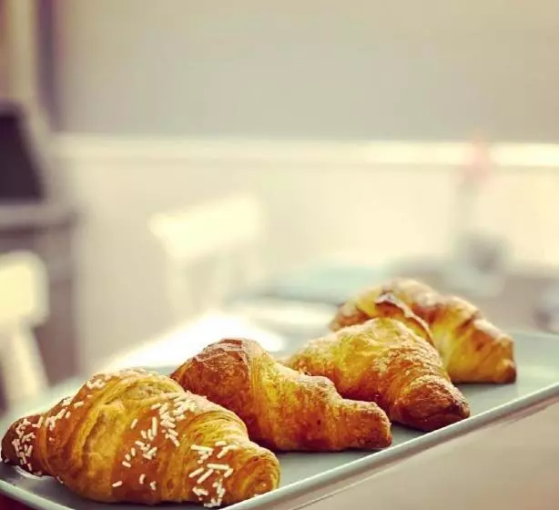 Hotelli Enjoy Ledro B&b
