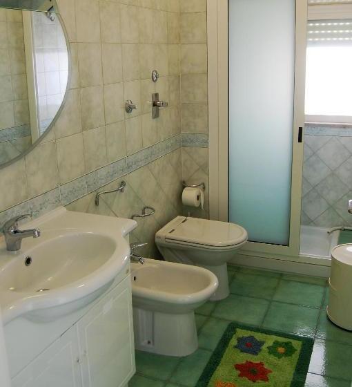 בית מלון כפרי I Tre Golfi