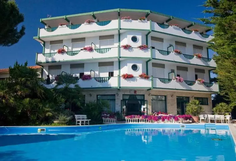 Hotel K2