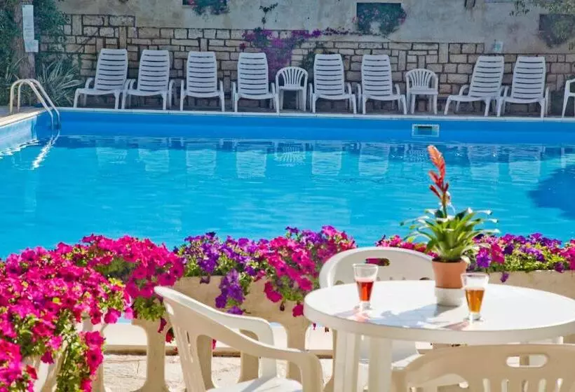 Hotel K2