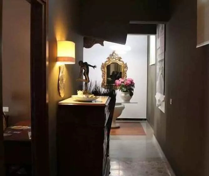 ホテル Neathon Rooms