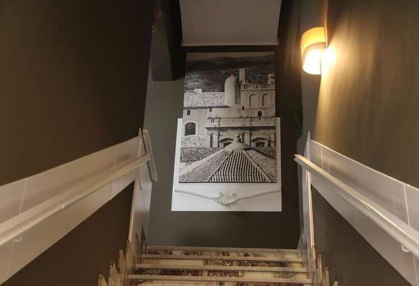 فندق Neathon Rooms