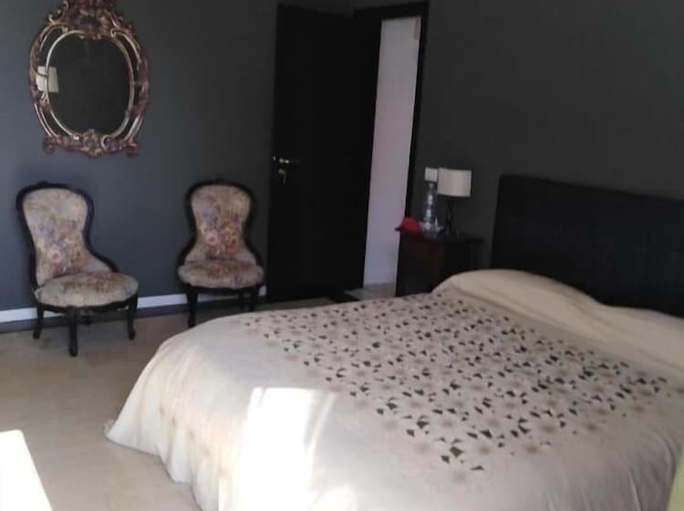 فندق Neathon Rooms