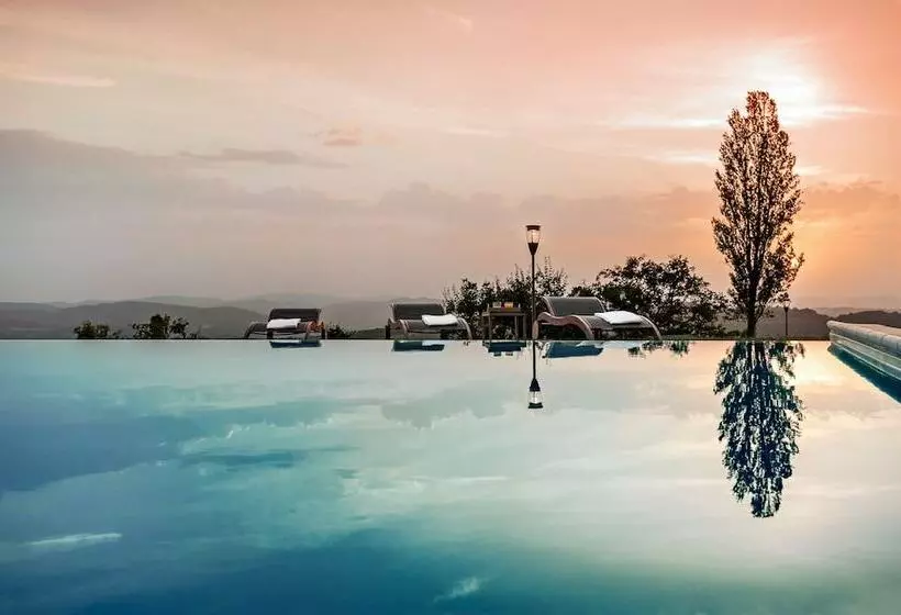 ホテル Nikis Resort
