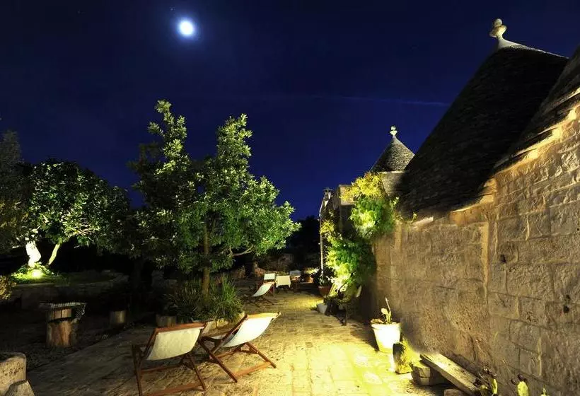هتل Trulli Gallo Rosso