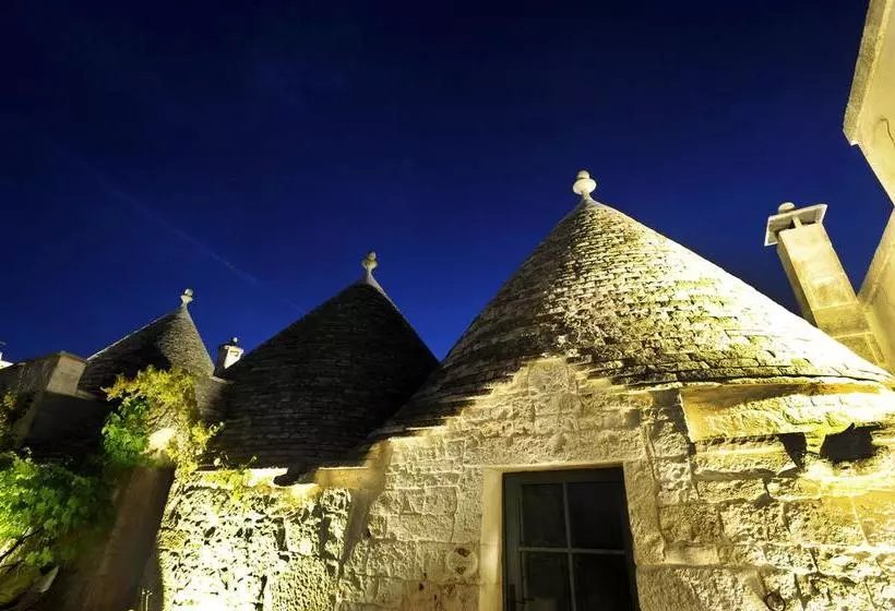 هتل Trulli Gallo Rosso