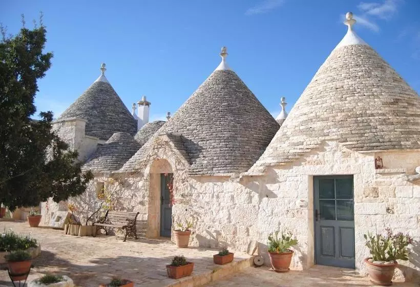 هتل Trulli Gallo Rosso