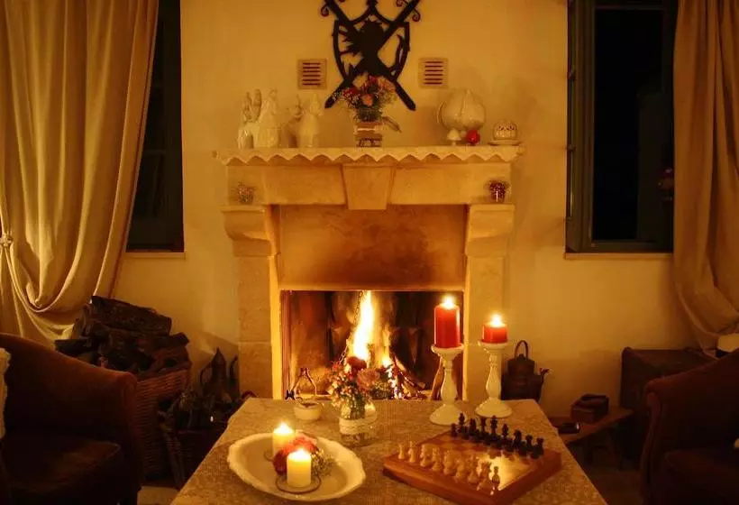هتل Trulli Gallo Rosso