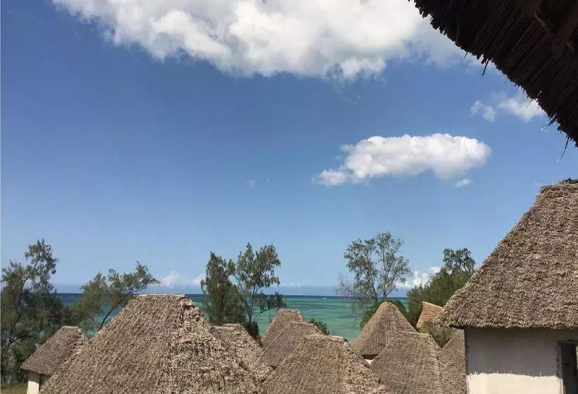 Zanbluu Beach Hotel