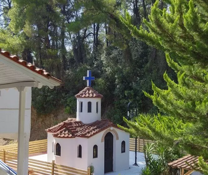 Roditsa Patritsia Apartments