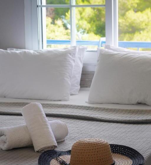 Roditsa Patritsia Apartments