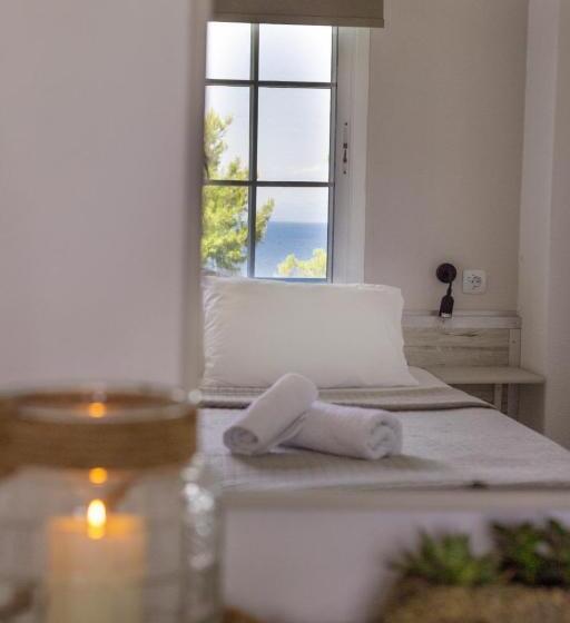 Roditsa Patritsia Apartments