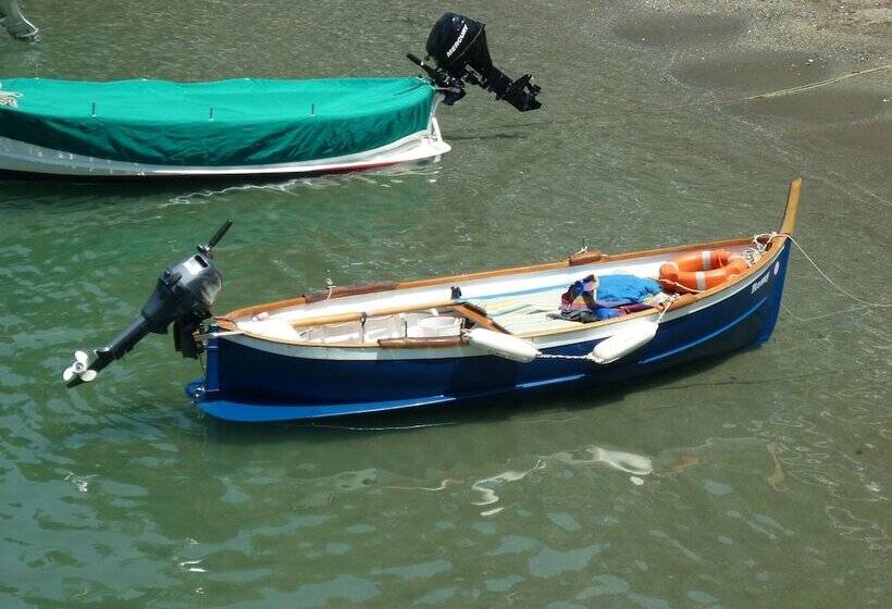 فندق Costa Morroni