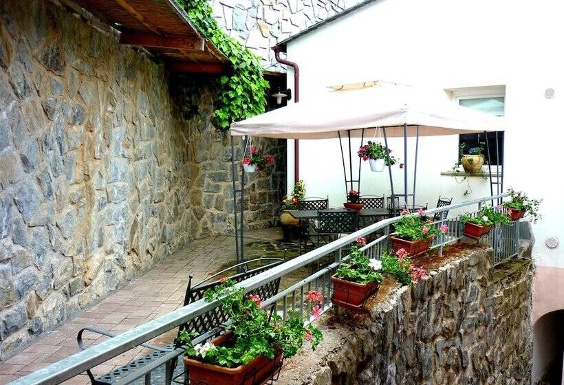 فندق Costa Morroni