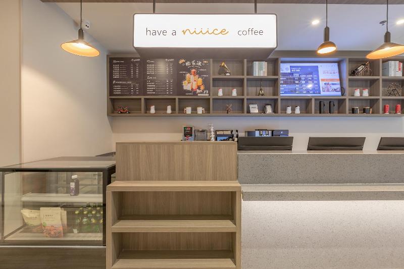 Hotelli Hanting Express Beijing The South Gate Of The Temple Of Heaven