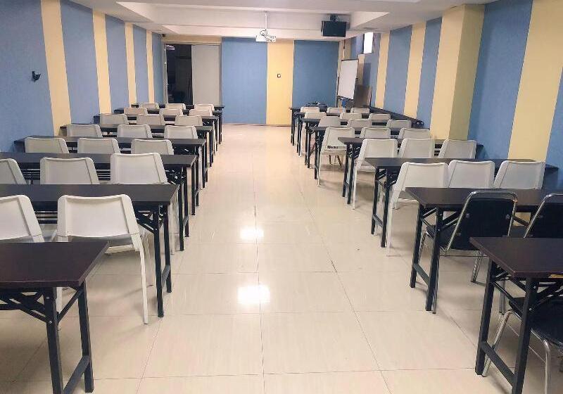 Hotel Hanting  Nanjing Xinjiekou Huaqiao Road