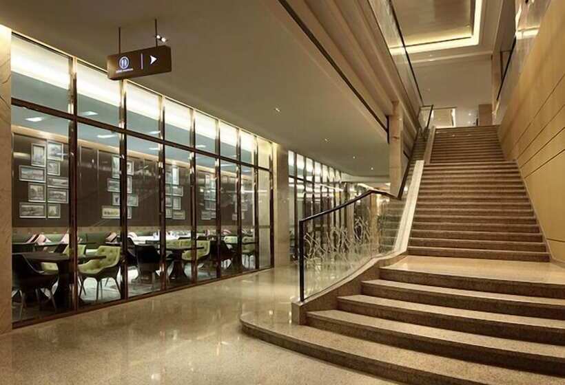 Отель Luan Suntone Plaza