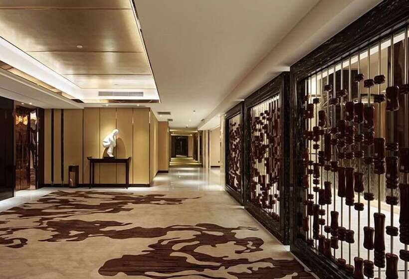 Отель Luan Suntone Plaza