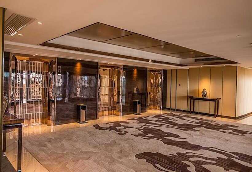 Отель Luan Suntone Plaza