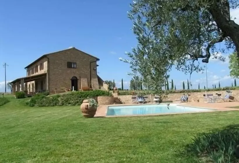 ホテル Podere Fornaci