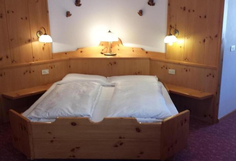 בית מלון כפרי Savoia