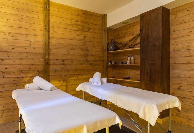 Отель Villa Venus Resort & Spa