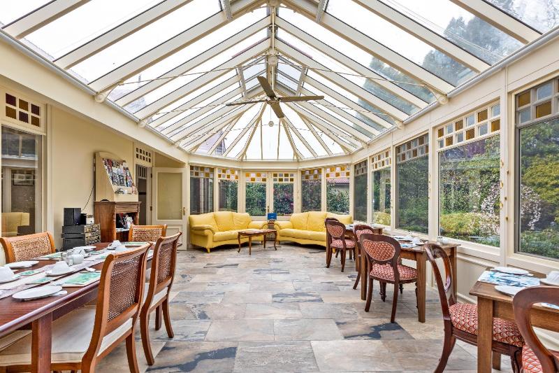 Bethany Manor B&b, Call Us For Cheapest Rates