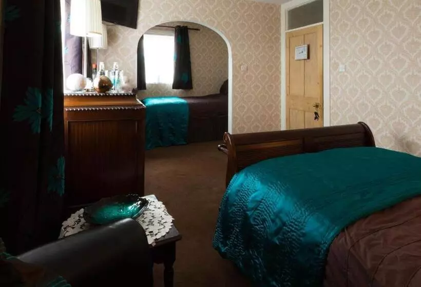 تختخواب و صبحانه Glenart House
