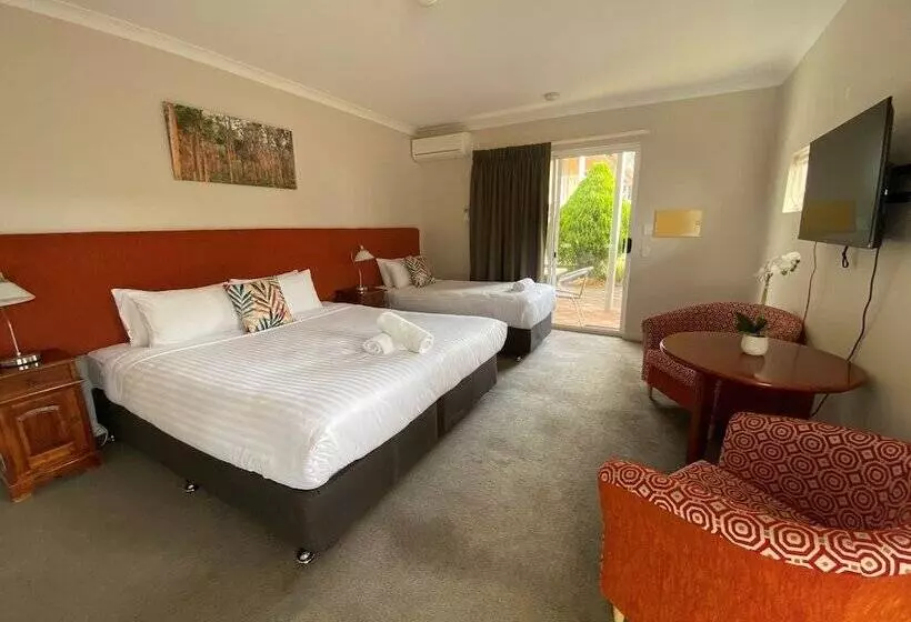 Higgins Lane Motel