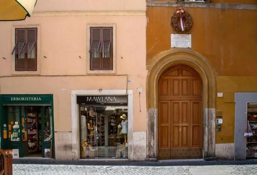 مسافرخانه My Trevi Charming & Luxury Rooms